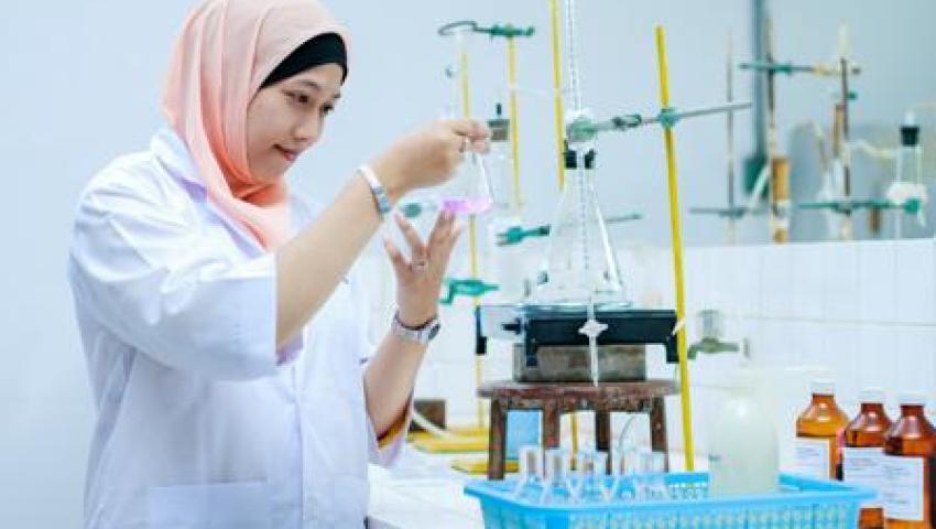 PENGARUH JENIS DAN KOSENTRASI PESTISIDA NABATI TERHADAP HAMA Plutella xylostella L PADA KUBIS